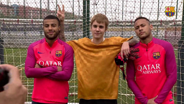 Justin Bieber totally looks like he plays for FC Barcelona
