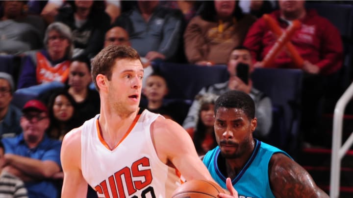 Suns hit season-high 19 3s in 11-102  win over Hornets