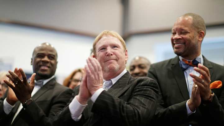 Raiders owner Mark Davis makes presentation to NFL owners Raiders owner Mark Davis makes presentation to NFL owners