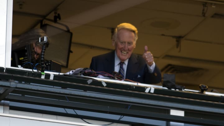 Scully calls final game in Hall of Fame broadcasting career