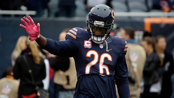 Bears release veteran safety Rolle after the draft
