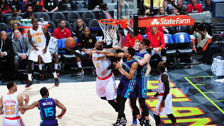Bazemore, Horford propel Hawks past Hornets Bazemore, Horford propel Hawks past Hornets
