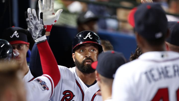 Suzuki leads Marlins past Braves with 900th multihit game