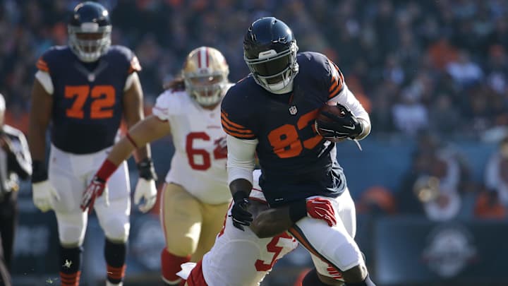 Patriots acquire tight end Bennett in trade with Bears