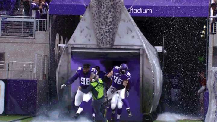 Video: Sound guy somehow survives huge hit by 320-pound Linval Joseph