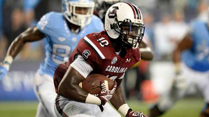 South Carolina LB Skai Moore (herniated disk) out for 2016 season