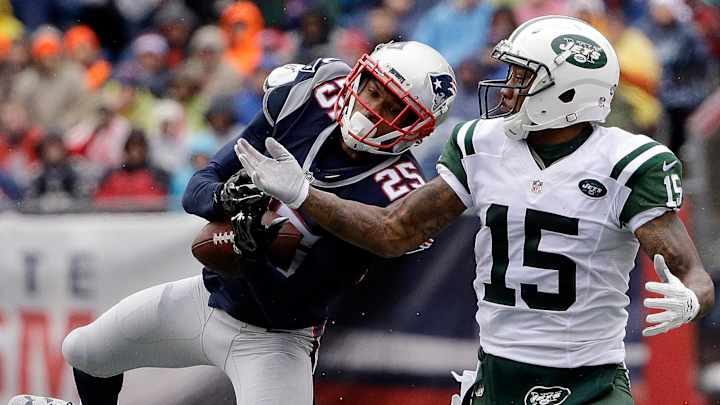 Patriots rolling, Jets faltering as regular season nears end