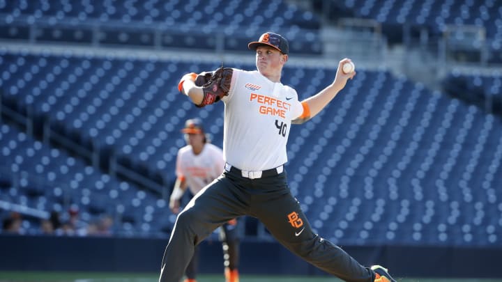 Red Sox reach $3.65M deal with 17-year-old pitcher Groome