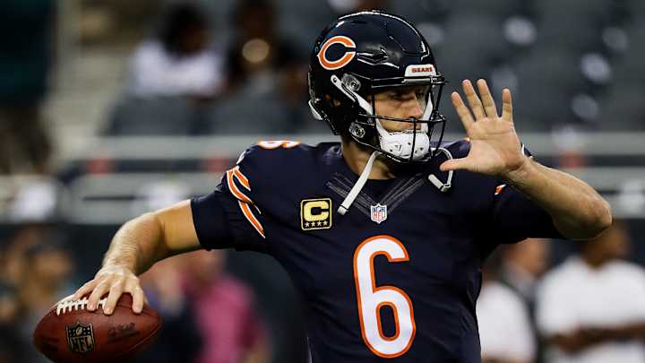 Bears quarterback Jay Cutler has right thumb sprain