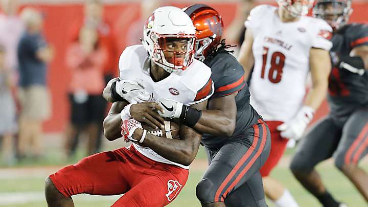 Houston overpowers Louisville, Lamar Jackson to end their playoff hopes Houston overpowers Louisville, Lamar Jackson to end their playoff hopes
