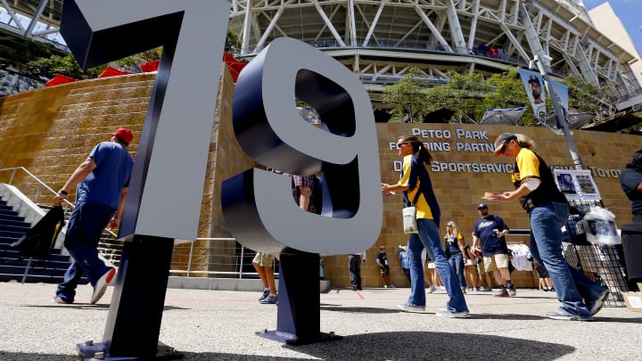 Cubs celebrate 1st half as San Diego reminds of painful past