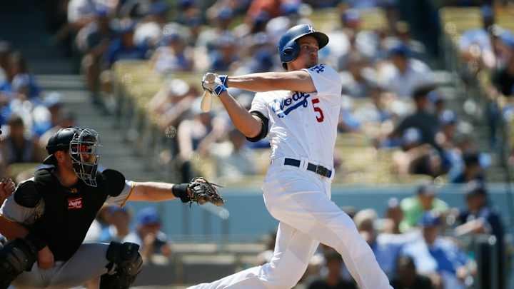 Pederson homers, leads 17-hit attack, Dodgers beat Pirates