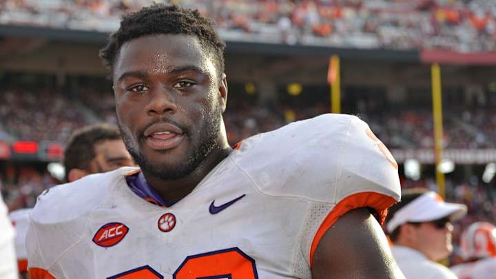 Column: Clemson's Lawson shouldn't play if risk too great