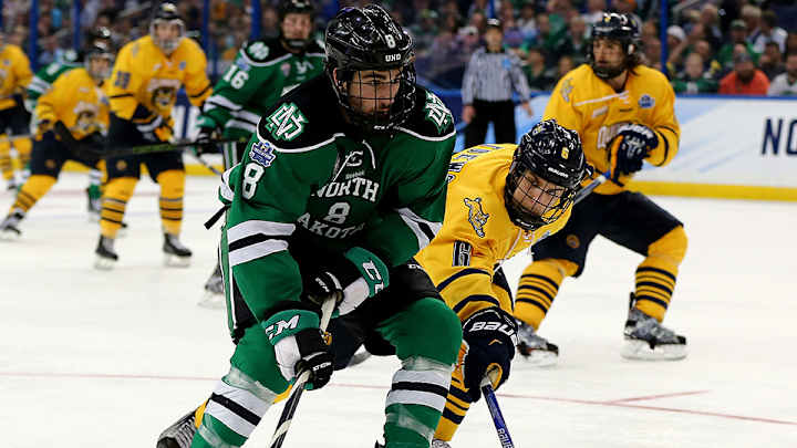 Blackhawks announce three-year deal with forward Nick Schmaltz