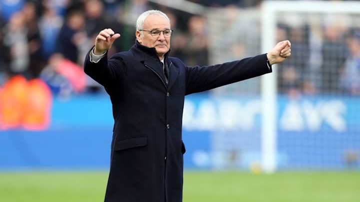 Ranieri watches Leicester fans' messages of gratitude to him