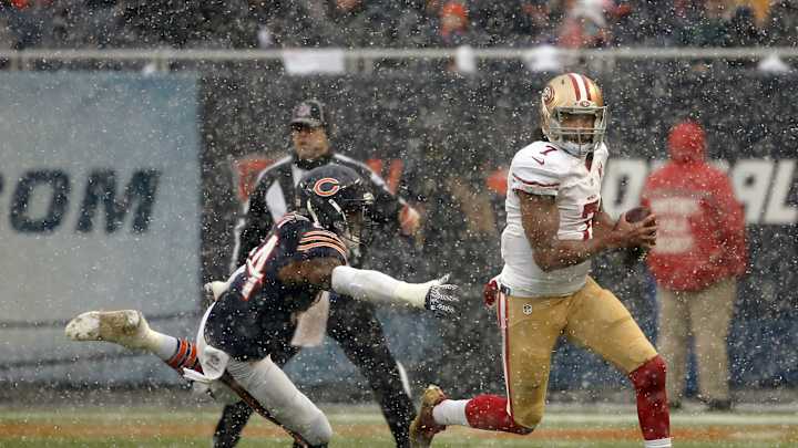 Barkley gets 1st win against old coach as Bears beat 49ers