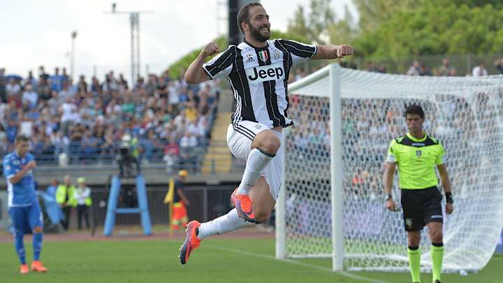 Gonzalo Higuain scores twice as Juventus beats Empoli; Napoli falls