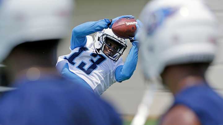 Titans pushing wide receivers to play up to their potential