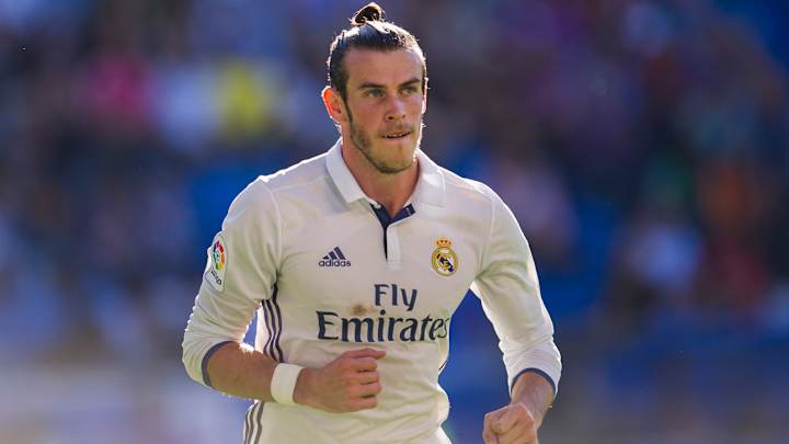 Gareth Bale extends deal with Real Madrid through 2022 Gareth Bale extends deal with Real Madrid through 2022