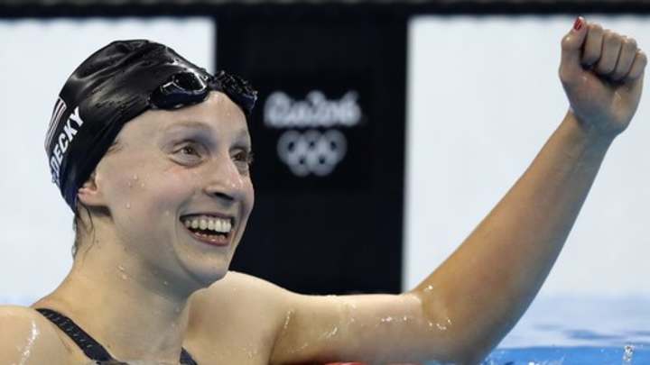Ledecky leaves field in dust, sets 800 world record Ledecky leaves field in dust, sets 800 world record