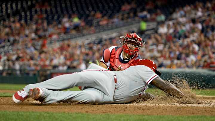 To walk or not to walk Harper? Phillies top Nationals 4-3 To walk or not to walk Harper? Phillies top Nationals 4-3