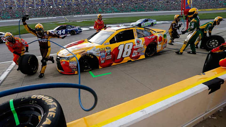 Kyle Busch crew chief suspended for lug nut violation