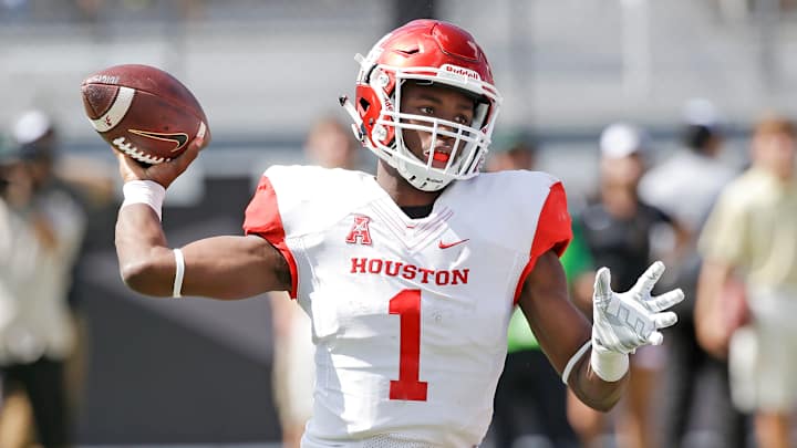 Houston quarterback Greg Ward Jr. undergoes MRI on shoulder