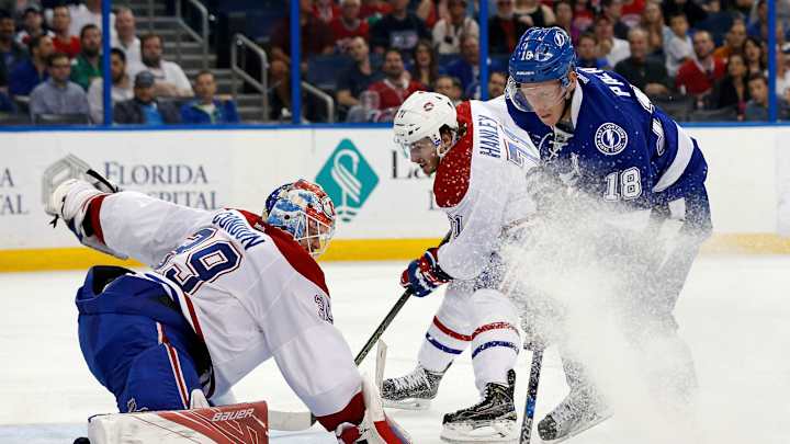 Condon gets 1st shutout, Canadiens beat Lightning 3-0