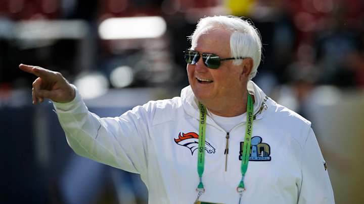 Wade Phillips earns his first Super Bowl title
