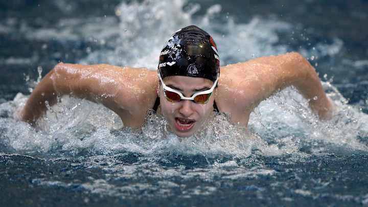 Syrian swimmer hopes to represent refugees at Rio Olympics