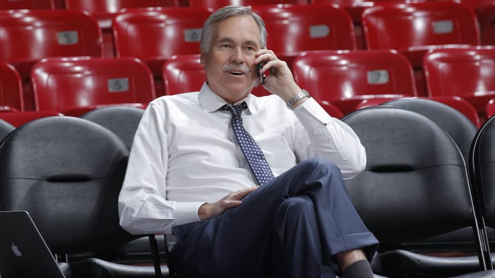 Report: Rockets seriously considering Mike D’Antoni for head coach