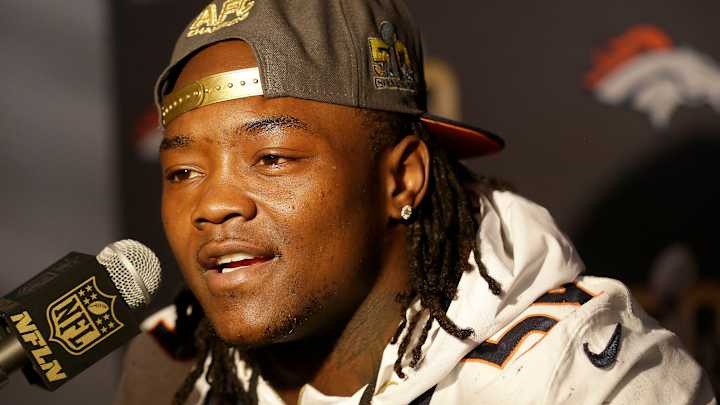 Bears boost defense, agree to 4-year contract with Trevathan