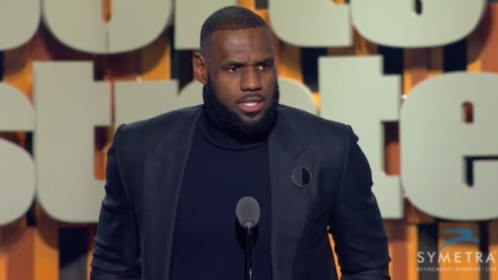 Watch: LeBron James accepts SI Sportsperson of the Year award Watch: LeBron James accepts SI Sportsperson of the Year award