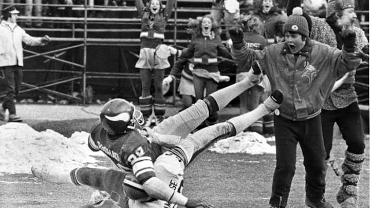 Looking back at past memorable Vikings stadium moments Looking back at past memorable Vikings stadium moments