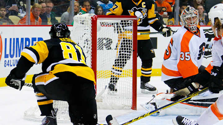 Penguins end long winless streak against Flyers, 4-3 Penguins end long winless streak against Flyers, 4-3