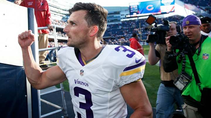 Vikings K Blair Walsh visited the kids who wrote him encouraging letters