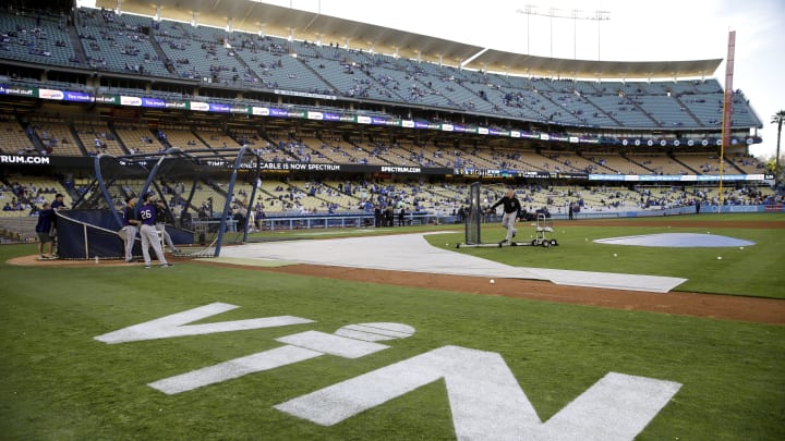 Dodgers honor Vin Scully for his 67 years of storytelling