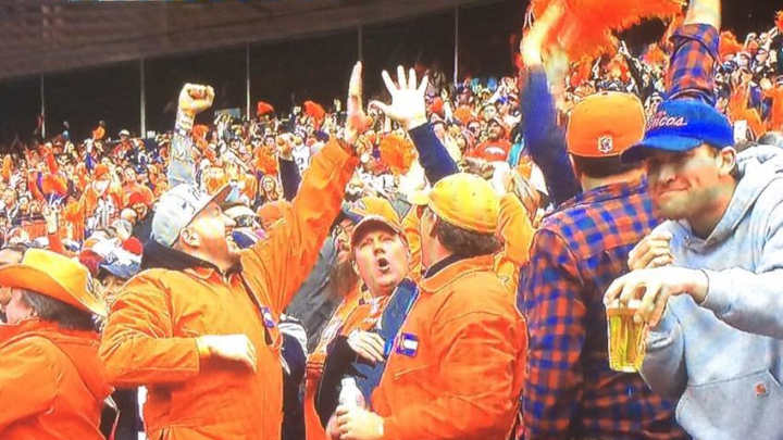 Hey, this guy at the Broncos game kind of looks like Tony Romo