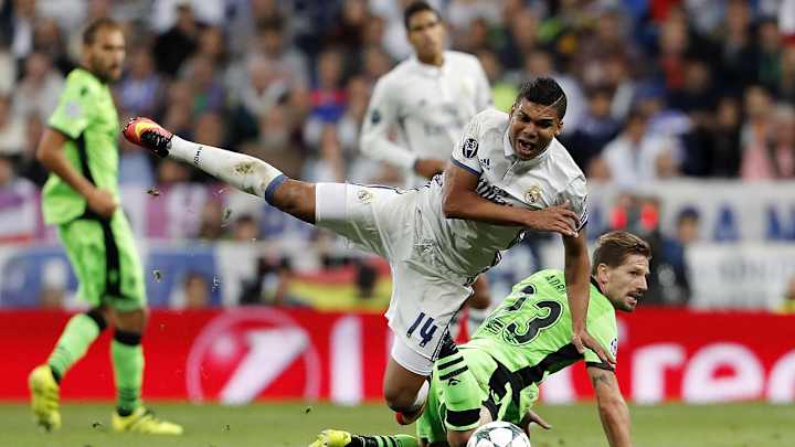 Real Madrid's Casemiro out for a month with leg fracture