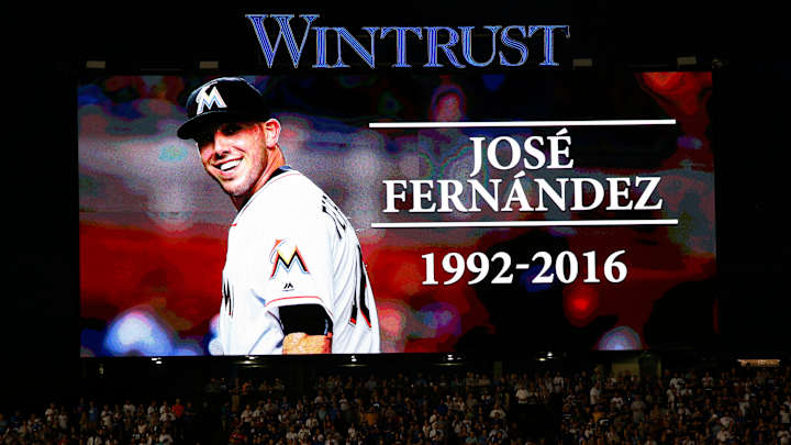 Cuban ballplayers mourn the loss of Fernandez Cuban ballplayers mourn the loss of Fernandez