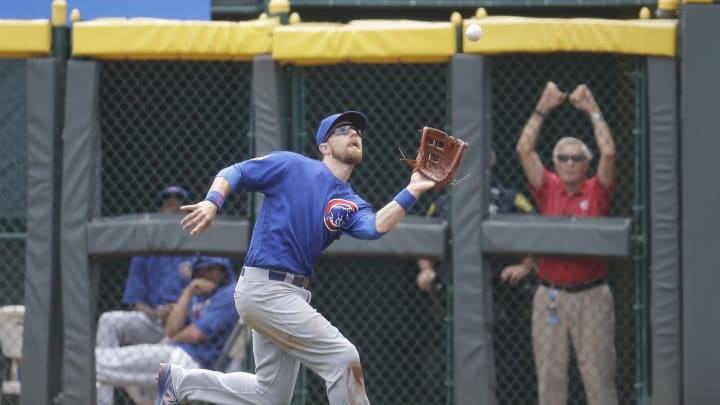 Rizzo legs out inside-the-park HR, Cubs sweep Reds 9-2