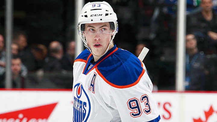 Oilers’ Ryan Nugent-Hopkins blocks shot, suffers long-term hand injury