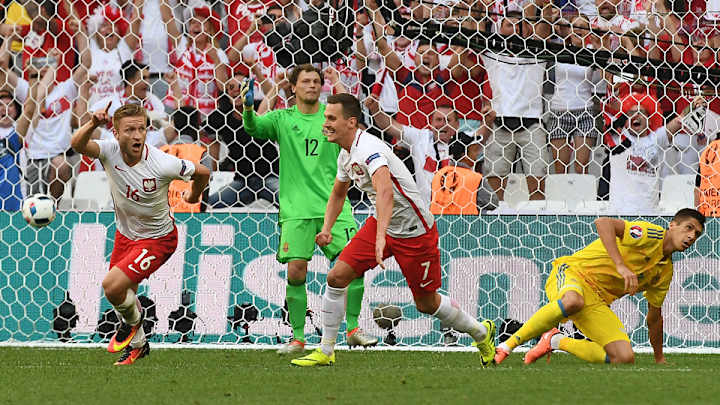 Poland beats Ukraine, finishes second in Euro 2016 Group C
