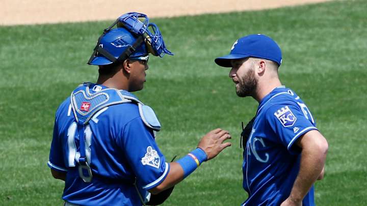Cain homers, 5 Royals pitchers combine to stop White Sox