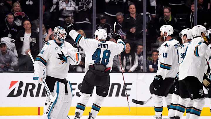 Sharks wait a little longer to find out 2nd-round opponent Sharks wait a little longer to find out 2nd-round opponent