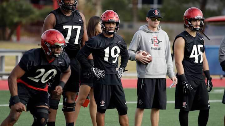 Pumphrey can set NCAA rushing record in Las Vegas Bowl