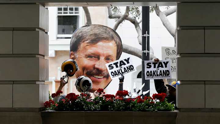 Column: Greed the motivator as NFL teams rush to LA