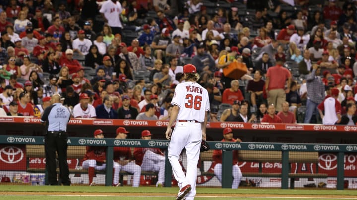 Holliday homers twice, Cardinals complete sweep of Angels