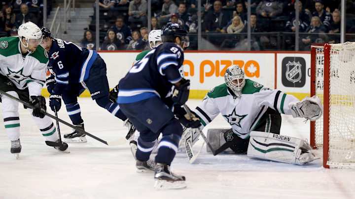 Benn scores twice in 3rd, Stars beat Jets to end 3-game skid