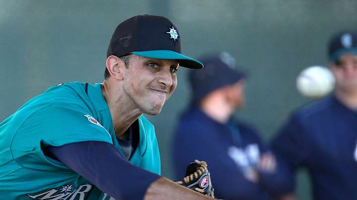 Mariners' Cishek returns to closing role with new team